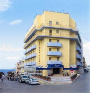 Primera Hotel