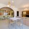 Coast Road Flat 4