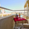 Ocean Drive Court Apartment