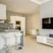 Three-Bedroom Holiday home in South Lodge Penthouse
