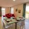 D Cliff Apartment